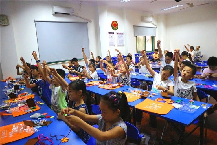 暑假生活就該多姿多彩!思源公益活動(dòng)走進(jìn)社區(qū)